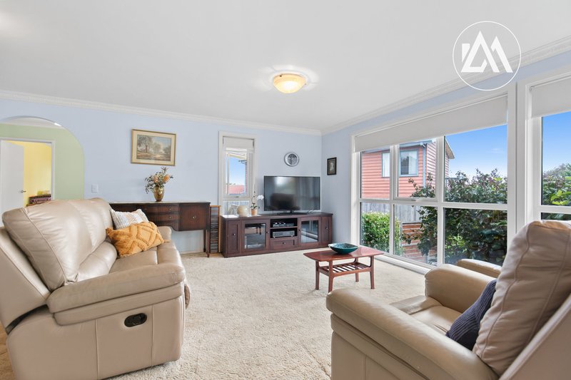 Photo - 2 Niki Court, Frankston VIC 3199 - Image 2