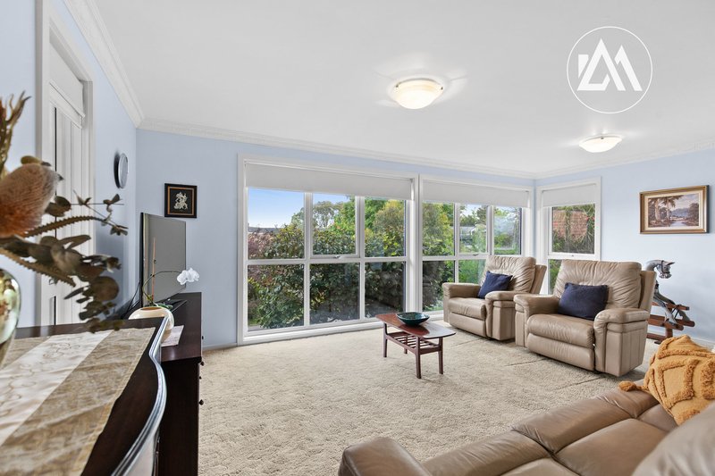 Photo - 2 Niki Court, Frankston VIC 3199 - Image 3