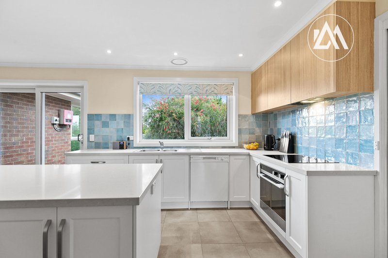 Photo - 2 Niki Court, Frankston VIC 3199 - Image 5