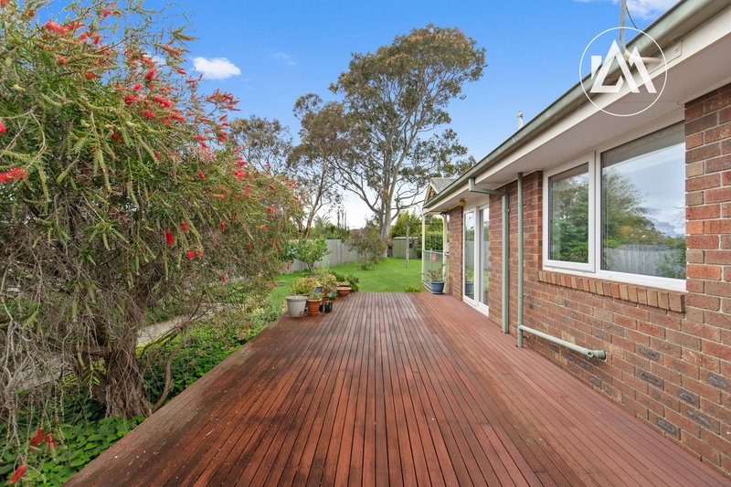 Photo - 2 Niki Court, Frankston VIC 3199 - Image 11