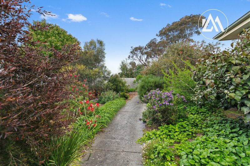 Photo - 2 Niki Court, Frankston VIC 3199 - Image 14