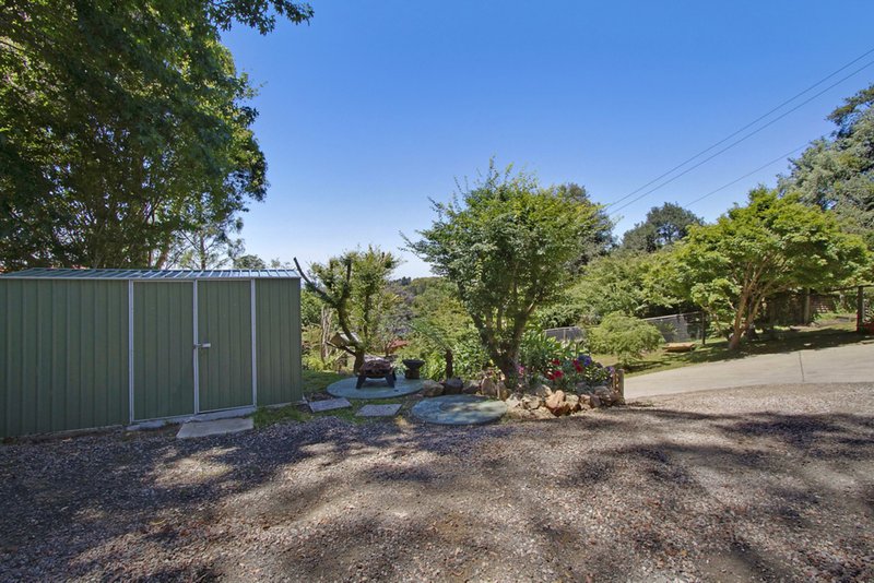 Photo - 2 Nina Place, Kurrajong Heights NSW 2758 - Image 5