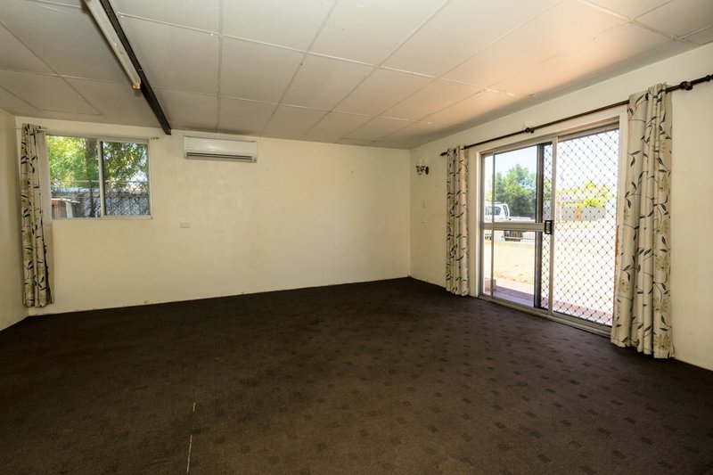 Photo - 2 Noakes Avenue, Mount Isa QLD 4825 - Image 3