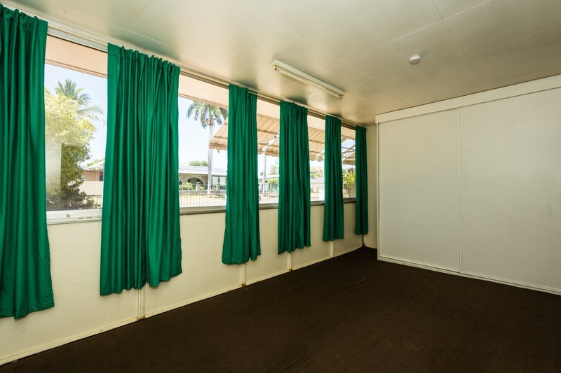 Photo - 2 Noakes Avenue, Mount Isa QLD 4825 - Image 9