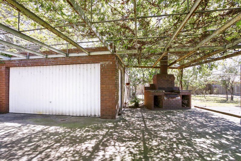 Photo - 2 Nola Court, Croydon VIC 3136 - Image 17