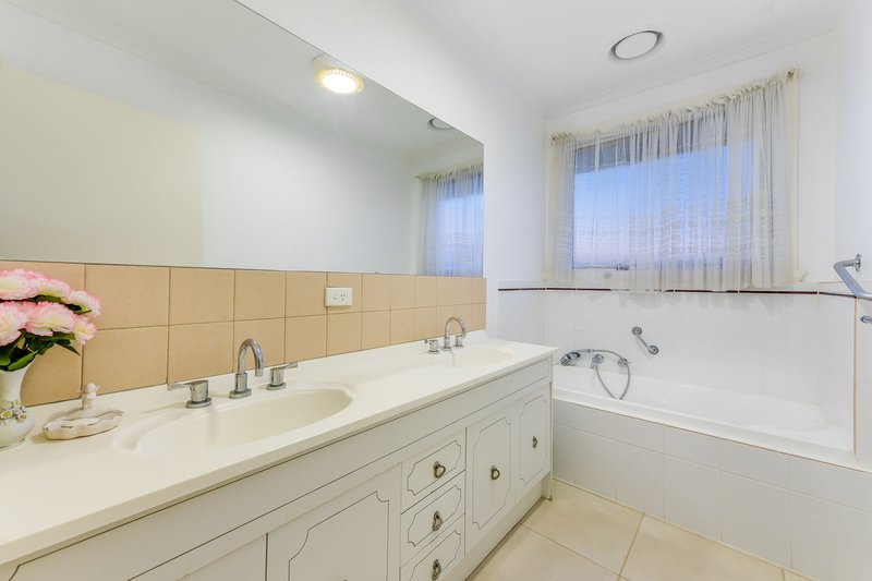 Photo - 2 Norlane Street, Keysborough VIC 3173 - Image 12