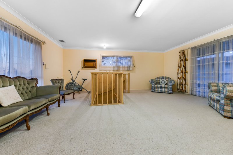 Photo - 2 Norlane Street, Keysborough VIC 3173 - Image 6