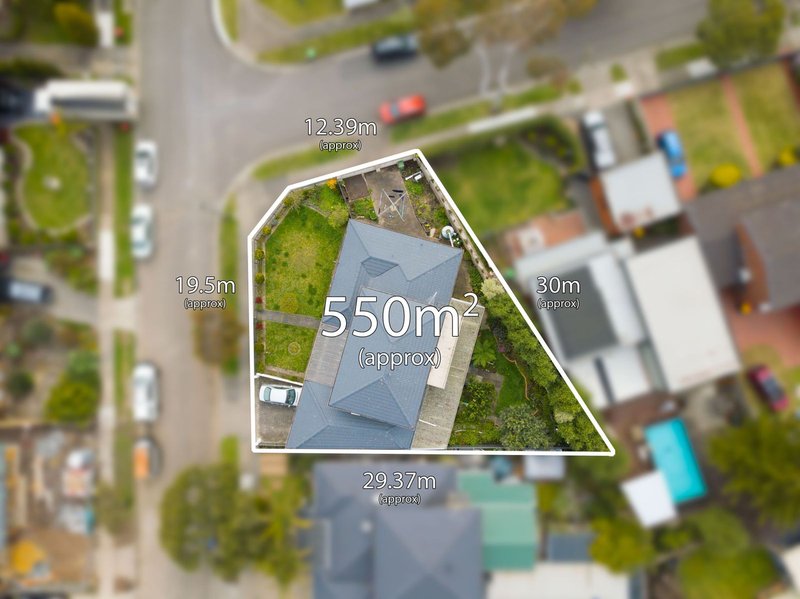 Photo - 2 Norlane Street, Keysborough VIC 3173 - Image 15