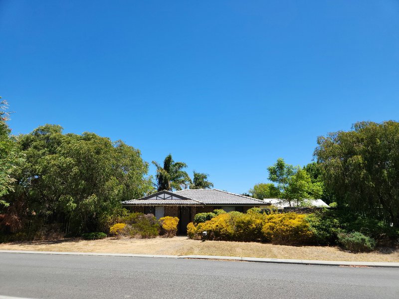 2 Norlup Place, Heathridge WA 6027