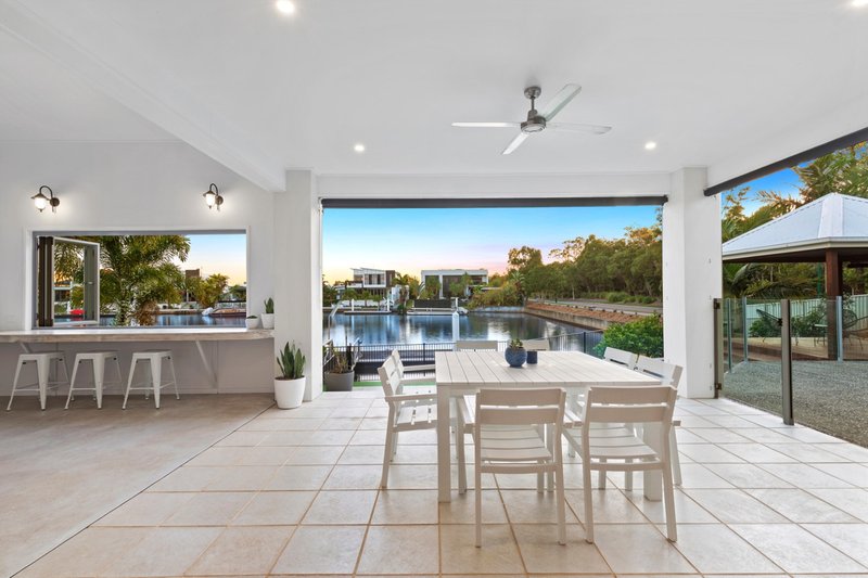 Photo - 2 North Point Crescent, Pelican Waters QLD 4551 - Image 3