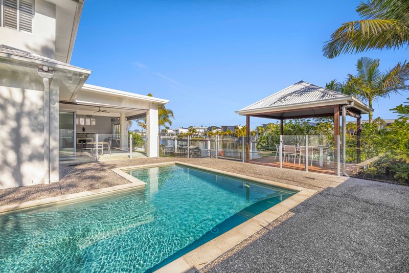 Photo - 2 North Point Crescent, Pelican Waters QLD 4551 - Image 2