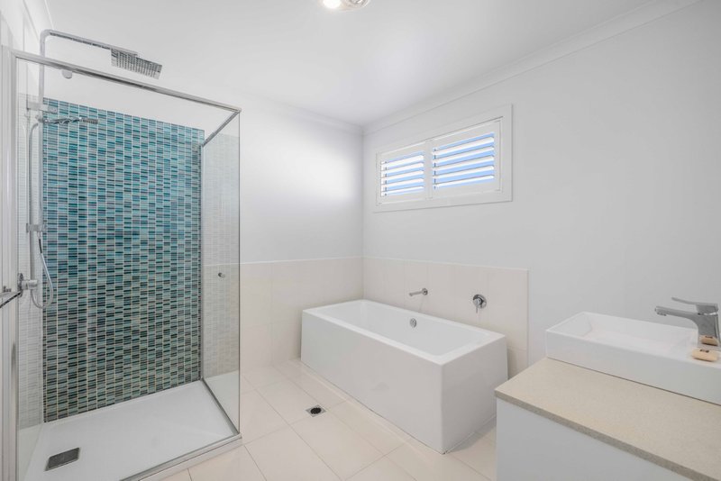 Photo - 2 North Point Crescent, Pelican Waters QLD 4551 - Image 18