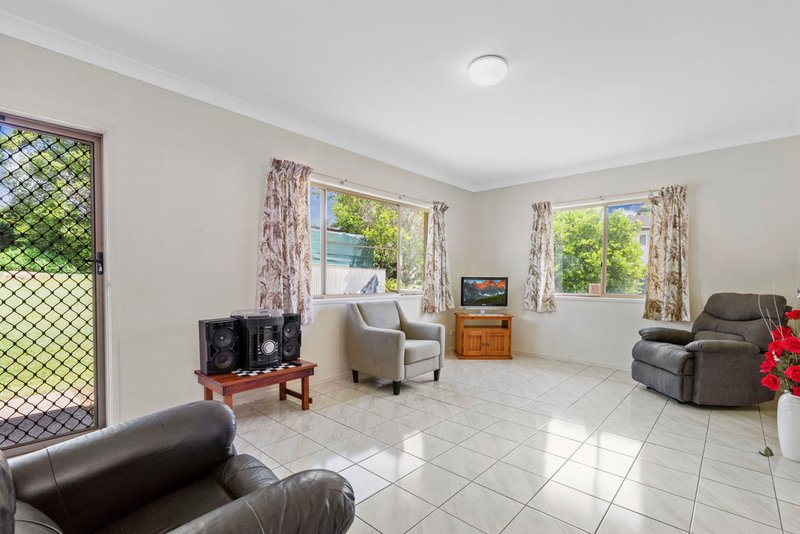 Photo - 2 North St , Beerwah QLD 4519 - Image 7