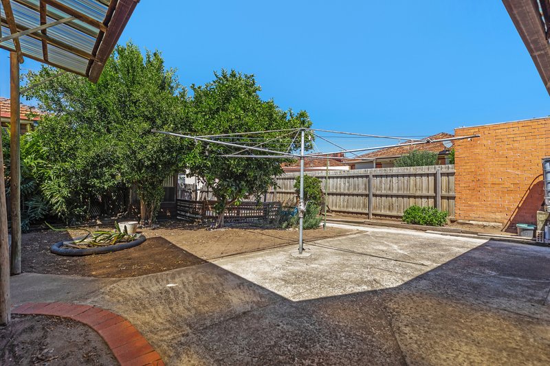 Photo - 2 Northey Close, Thomastown VIC 3074 - Image 13