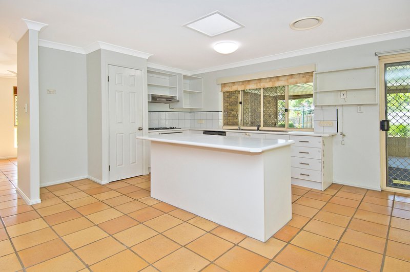 Photo - 2 Nottinghill Place, Oxenford QLD 4210 - Image 3