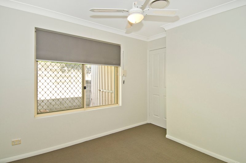 Photo - 2 Nottinghill Place, Oxenford QLD 4210 - Image 6