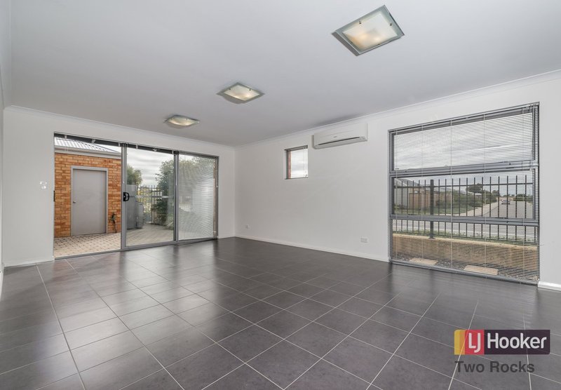 Photo - 2 Nullarbor Avenue, Yanchep WA 6035 - Image 8