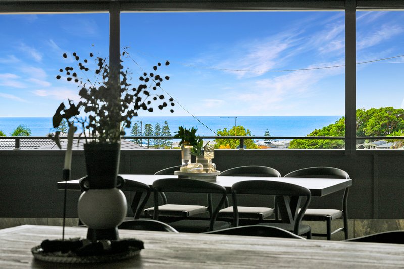 Photo - 2 Oceanview Crescent, Kingscliff NSW 2487 - Image 1