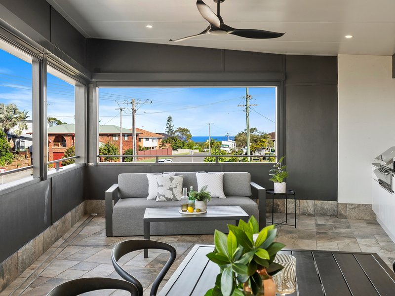 Photo - 2 Oceanview Crescent, Kingscliff NSW 2487 - Image 3