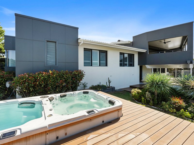 Photo - 2 Oceanview Crescent, Kingscliff NSW 2487 - Image 18