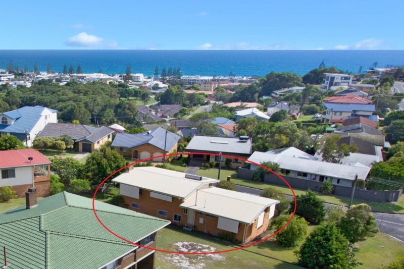 Photo - 2 Oceanview Crescent, Kingscliff NSW 2487 - Image 4