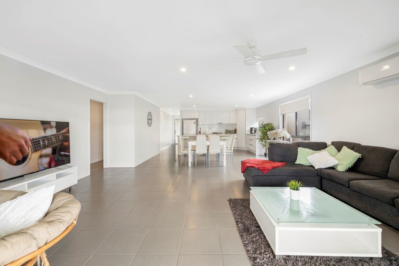 Photo - 2 Ochre Crescent, Caloundra West QLD 4551 - Image 7