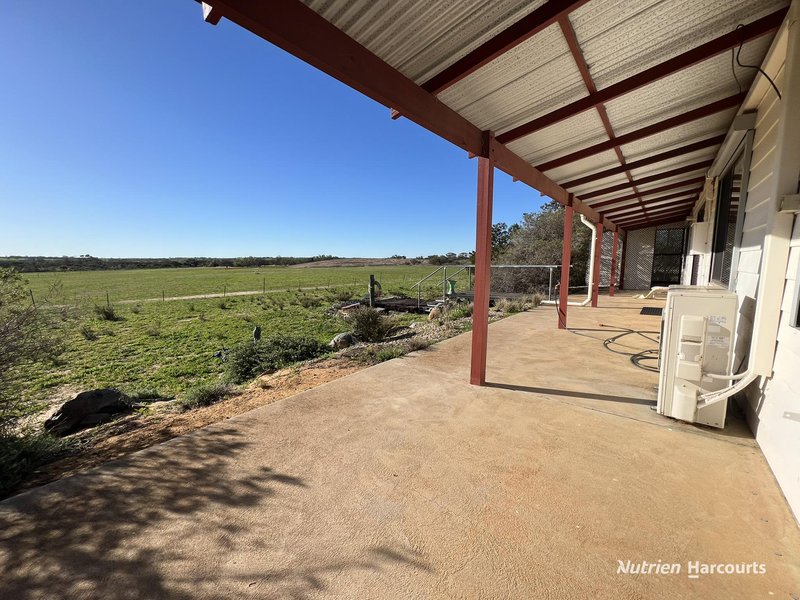 Photo - 2 O'Connor Street, Merredin WA 6415 - Image 23