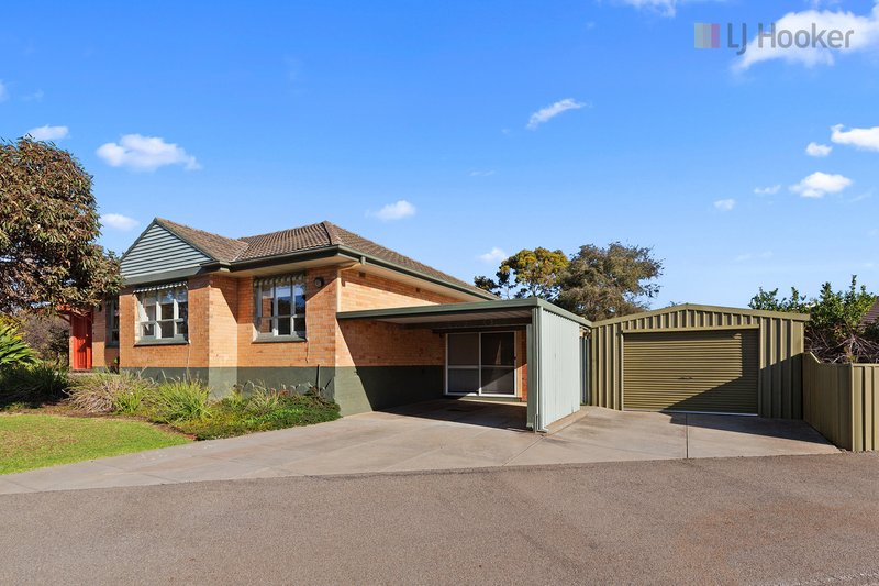 Photo - 2 Ophir Crescent, Seacliff Park SA 5049 - Image 2