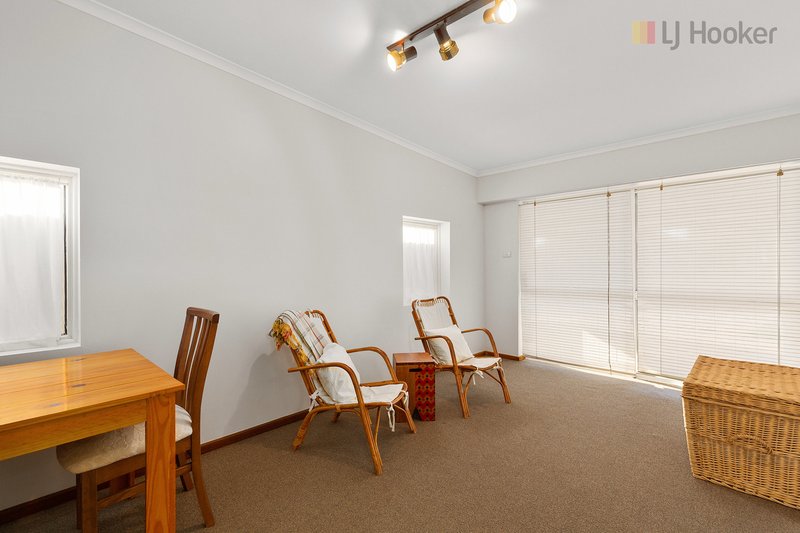 Photo - 2 Ophir Crescent, Seacliff Park SA 5049 - Image 11