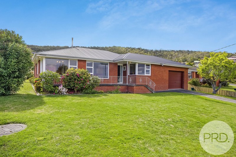 Photo - 2 Orford Crescent, Howrah TAS 7018 - Image 2