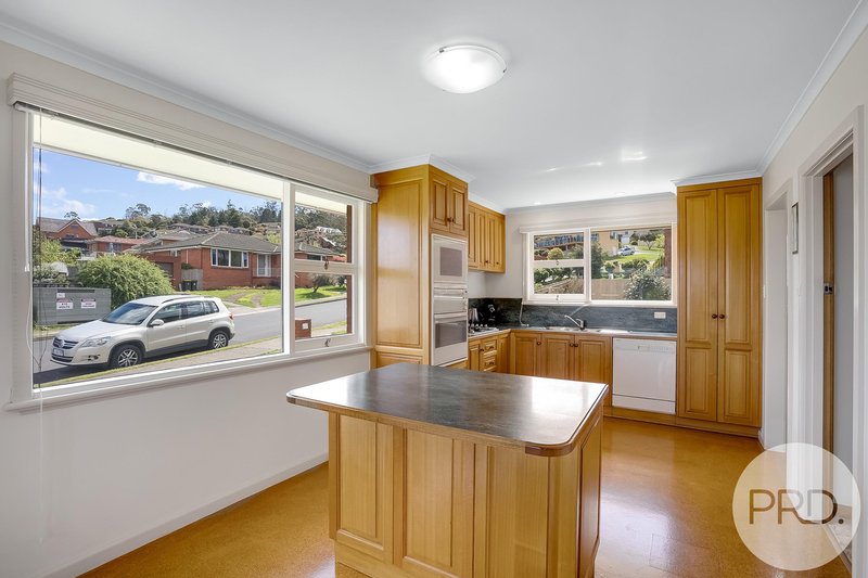 Photo - 2 Orford Crescent, Howrah TAS 7018 - Image 11