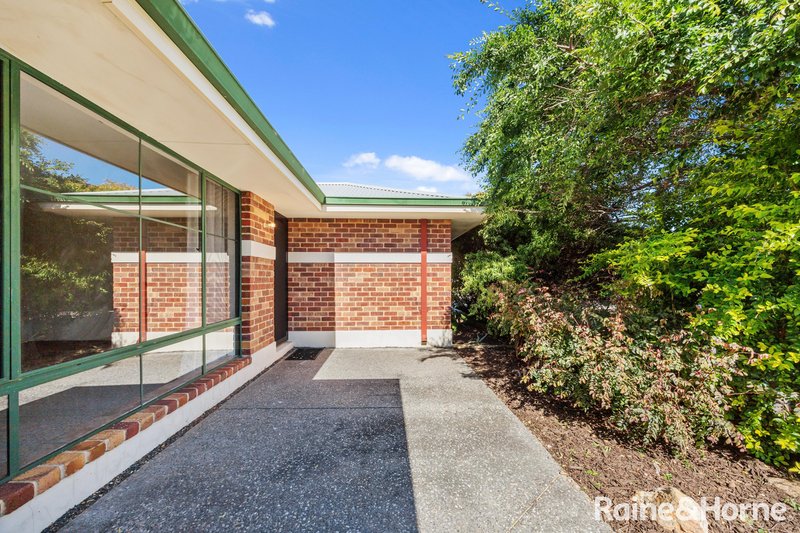 Photo - 2 Oriel Court, College Grove WA 6230 - Image 4