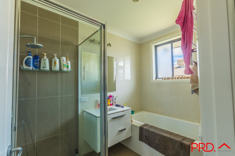 Photo - 2 Orley Drive, Tamworth NSW 2340 - Image 9