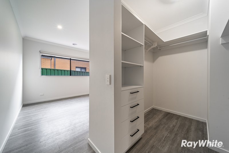 Photo - 2 Orville Way, White Hills VIC 3550 - Image 6