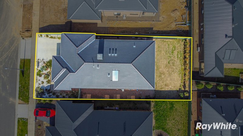 Photo - 2 Orville Way, White Hills VIC 3550 - Image 15