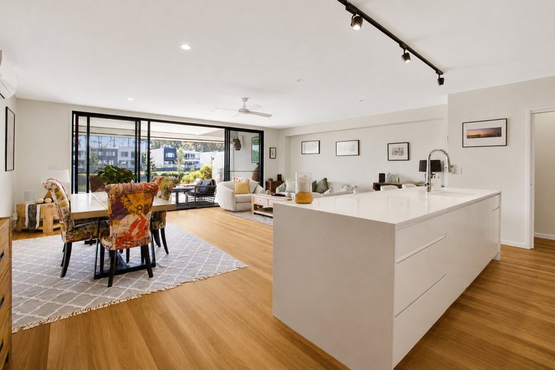 Photo - 2 Osborne Circuit, Maroochydore QLD 4558 - Image 5