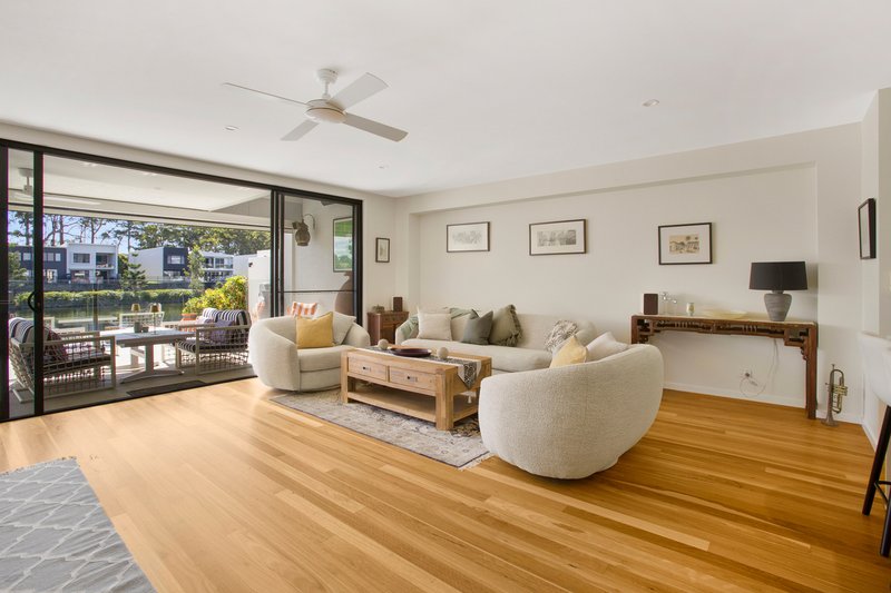 Photo - 2 Osborne Circuit, Maroochydore QLD 4558 - Image 8