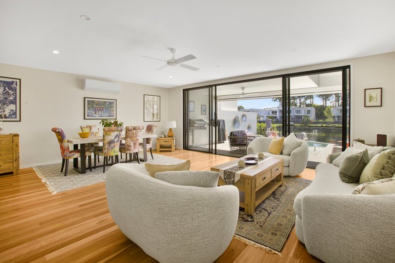 Photo - 2 Osborne Circuit, Maroochydore QLD 4558 - Image 9