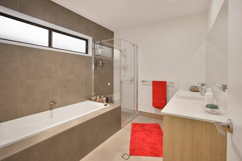 Photo - 2 Osborne Circuit, Maroochydore QLD 4558 - Image 25