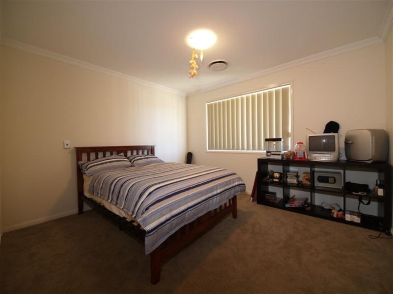 Photo - 2 Othello Court, Eatons Hill QLD 4037 - Image 13