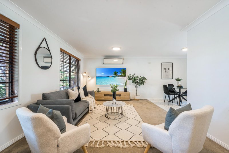 Photo - 2 Ovens Close, Horningsea Park NSW 2171 - Image 2