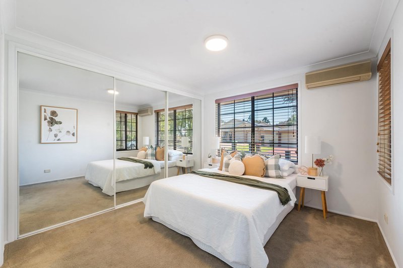 Photo - 2 Ovens Close, Horningsea Park NSW 2171 - Image 3