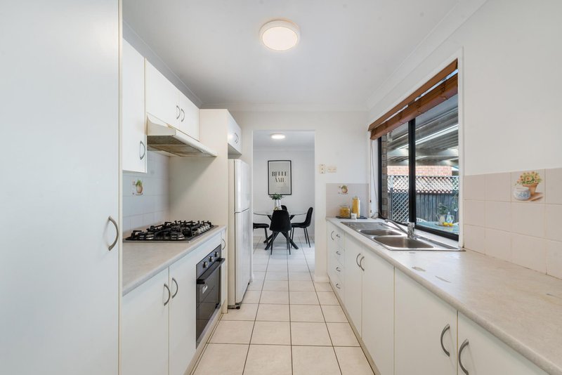 Photo - 2 Ovens Close, Horningsea Park NSW 2171 - Image 5