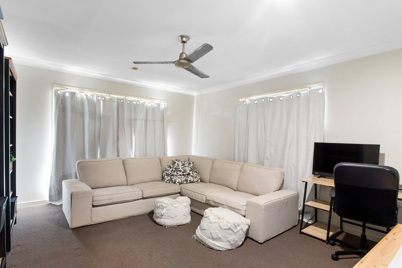 Photo - 2 Oyster Court, Deception Bay QLD 4508 - Image 2