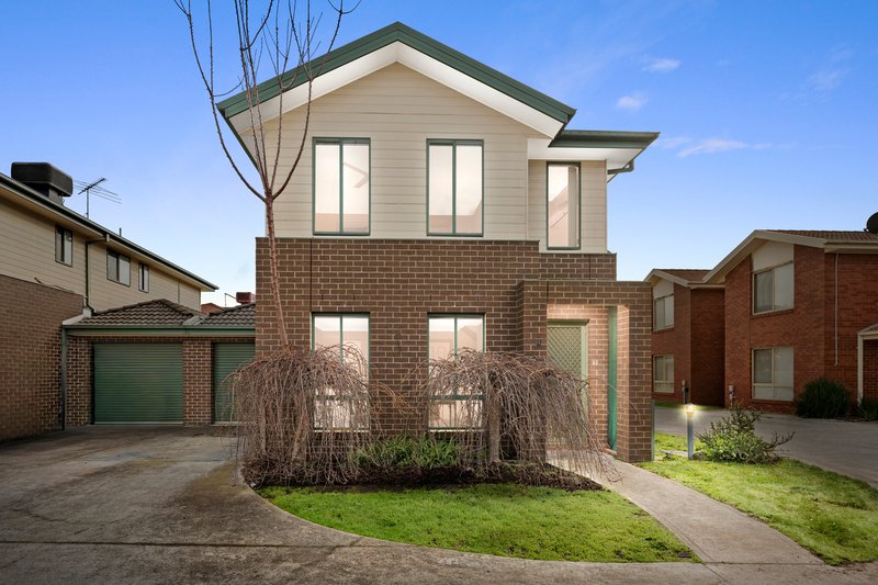 Photo - 2 Pace Circuit, South Morang VIC 3752 - Image 1