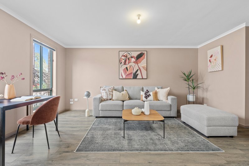 Photo - 2 Pace Circuit, South Morang VIC 3752 - Image 4