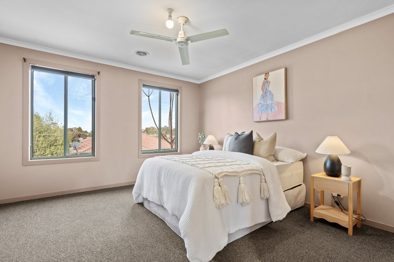 Photo - 2 Pace Circuit, South Morang VIC 3752 - Image 7
