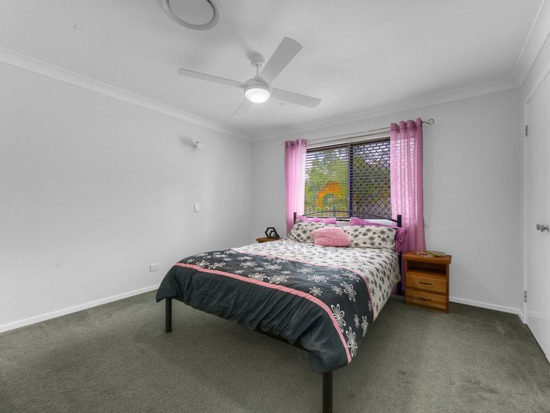 Photo - 2 Paira Place, Carseldine QLD 4034 - Image 13