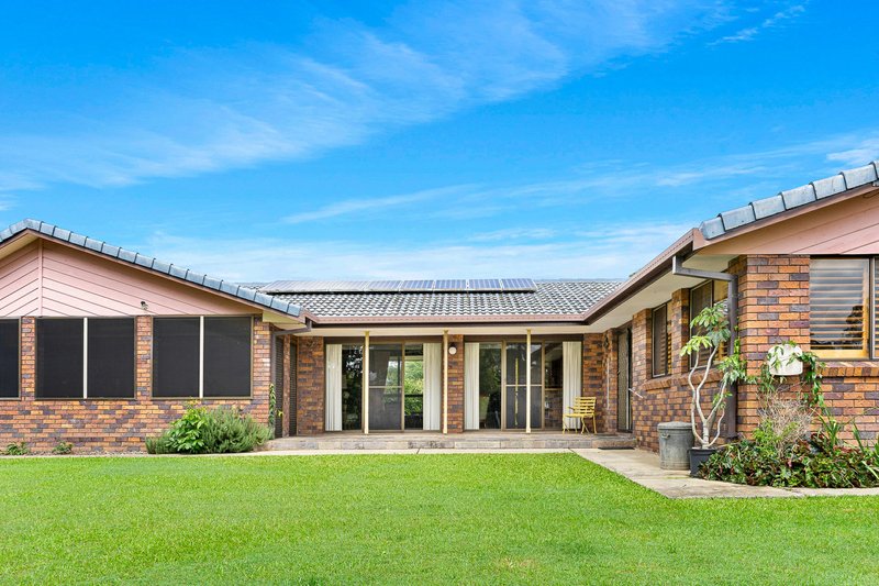 2 Paldi Court, Ocean Shores NSW 2483