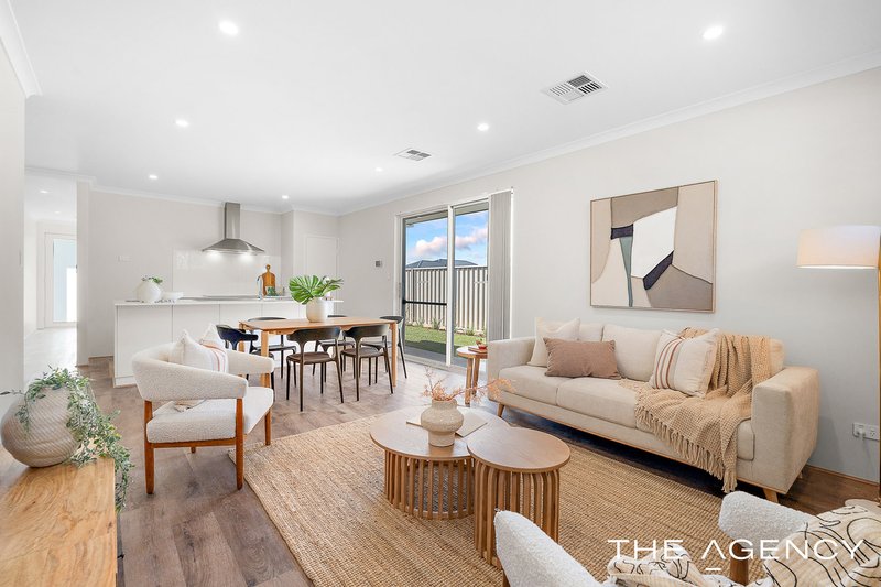 Photo - 2 Palisade Street, Haynes WA 6112 - Image 16
